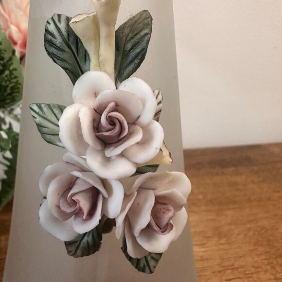 Verreries de l’Est Frosted Glass Decorative Bottle – 16 oz Embossed Flower Genie - Picture 4 of 6